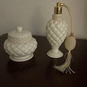 Elegant Avon perfume decanter and trinket box excellent condition